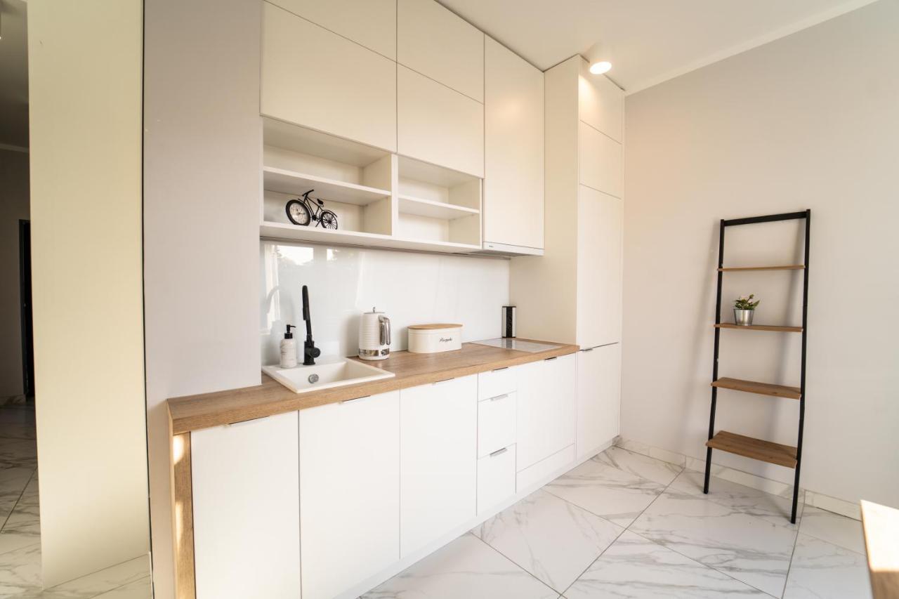 Kolorowe Apartamenty W Mielnie! 350M Od Plazy - 100M Od Jeziora! Mielno  Eksteriør bilde