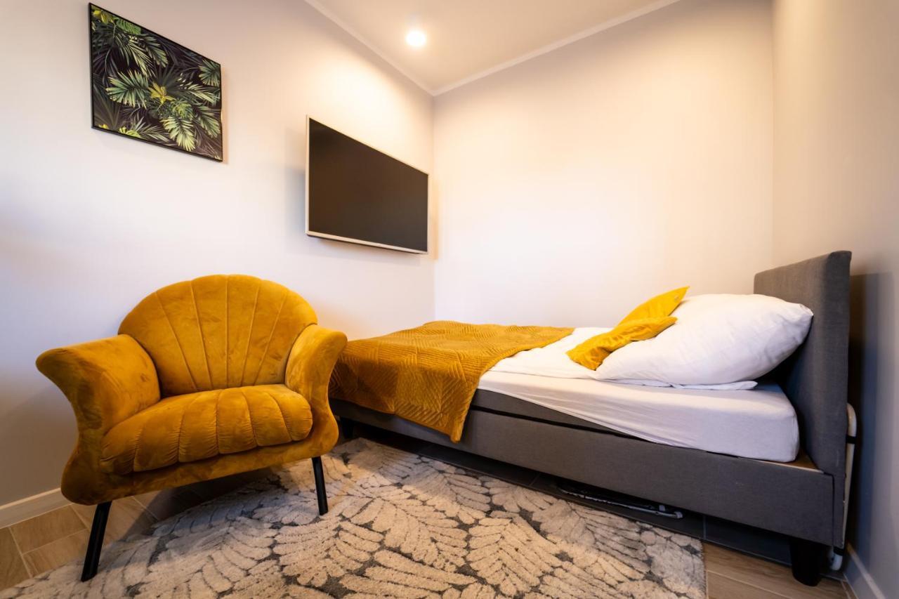 Kolorowe Apartamenty W Mielnie! 350M Od Plazy - 100M Od Jeziora! Mielno  Eksteriør bilde